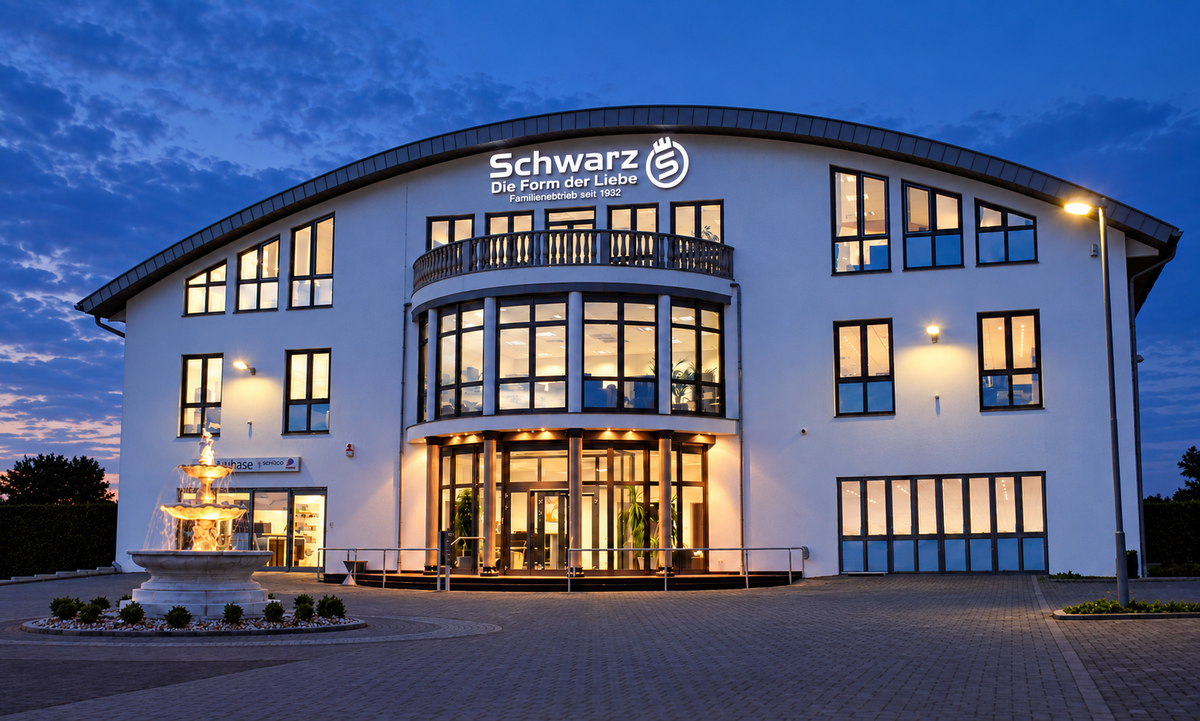 Unser Headquarter und unsere Manufaktur in Pohlheim bei Abendlicht